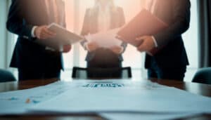 AI Governance: Mengontrol Tanpa Menghambat Industri